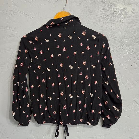 No Boundaries Woman's Black Floral Button Down Blouse Size Small - Picture 2 of 5
